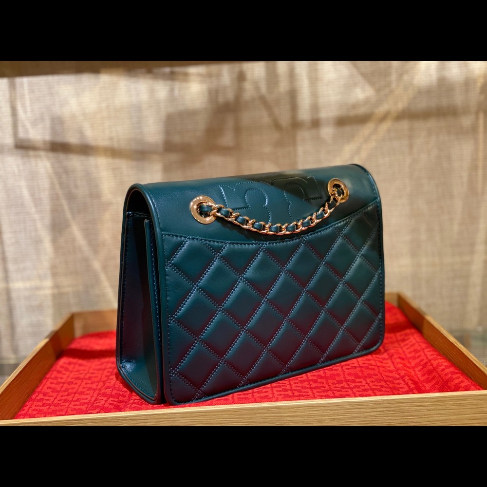 TORY BURCH SAVANNAH CONVERTIBLE SHOULDER BAG - Picture 7 of 9